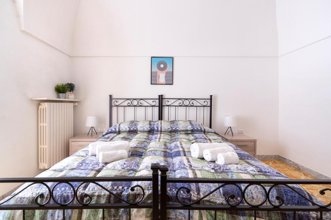Vico II Terrace Apartment A Step From Piazza Roma Мартина-Франка Экстерьер фото