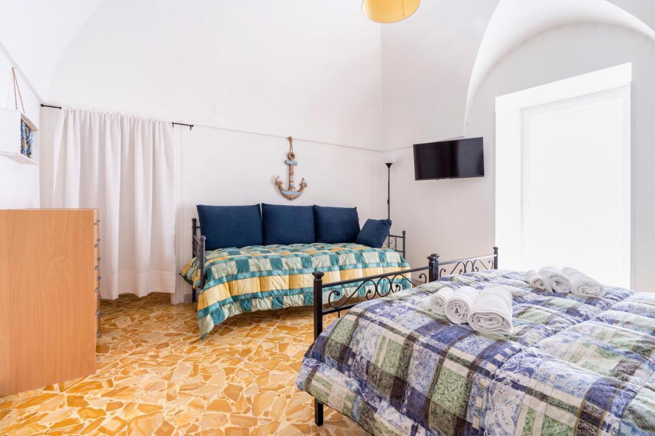 Vico II Terrace Apartment A Step From Piazza Roma Мартина-Франка Экстерьер фото